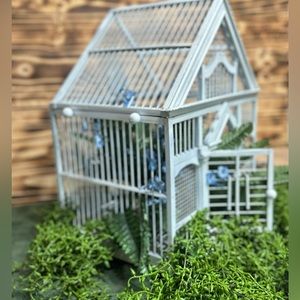 Cute bird cage decor